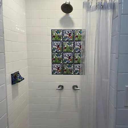 Private Room W/ Private Full Bathroom & Wifi & Ac & Shared Kitchen In Los Angeles Exterior photo
