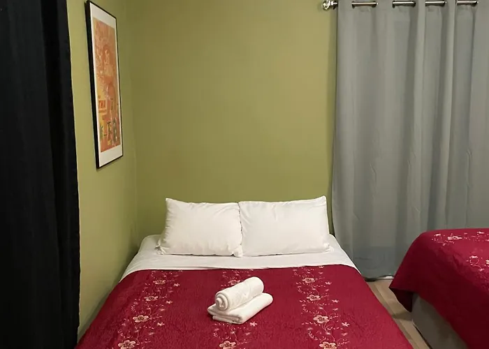 Private Room W/ Private Full Bathroom & Wifi & Ac & Shared Kitchen In Los Angeles