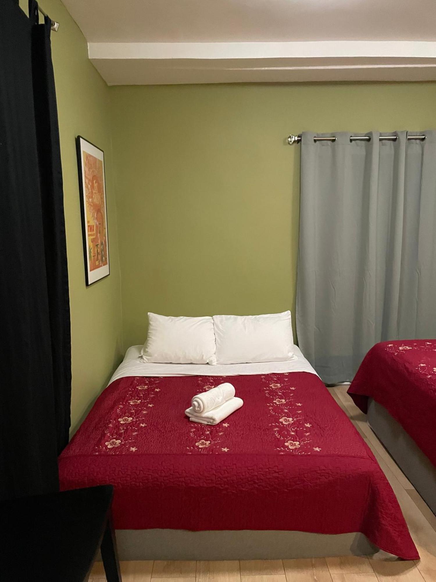 Homestay Private W/ Private Full Bathroom & Wifi & Ac & Shared Kitchen In Angeles *